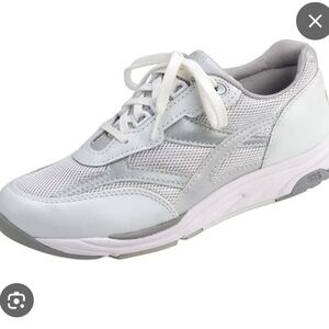 SAS Mesh Walking Tripad Comfort Classic White and Gray Sneakers Sz. 8.5 W